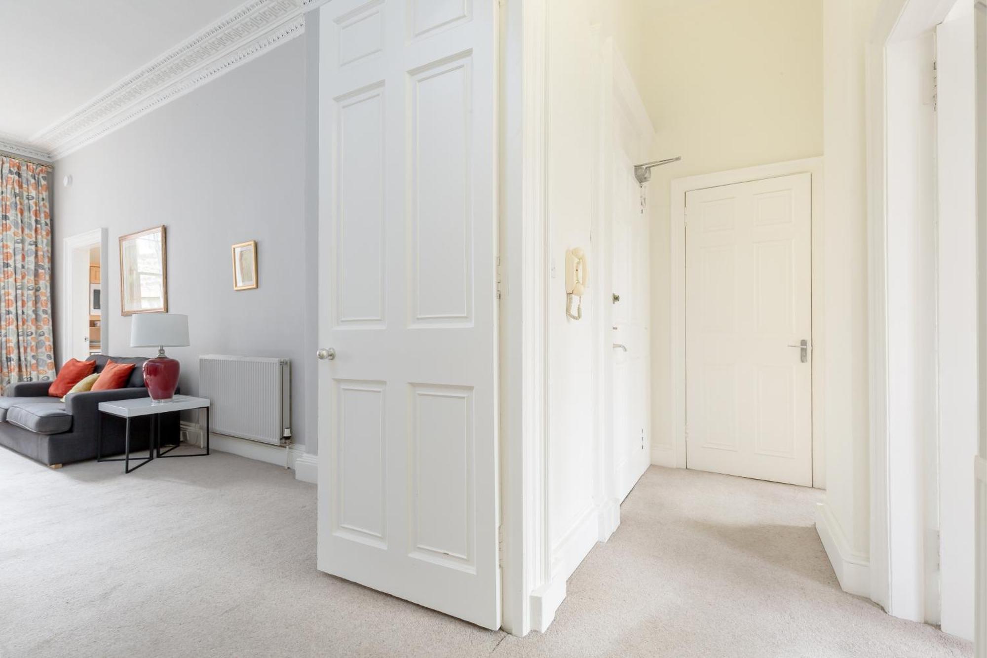 Light And Spacious 2 Bedroom Flat In Heart Of EDI Exteriér fotografie
