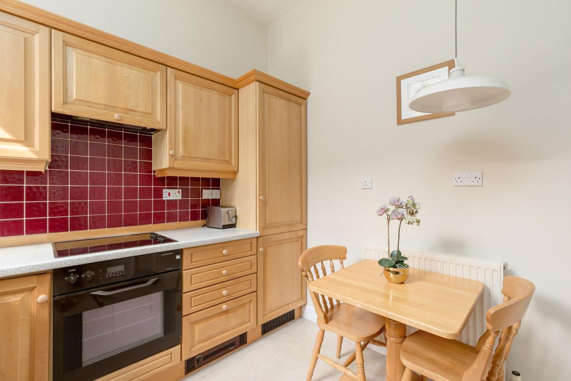 Light And Spacious 2 Bedroom Flat In Heart Of EDI Exteriér fotografie