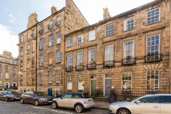 Light And Spacious 2 Bedroom Flat In Heart Of EDI Exteriér fotografie