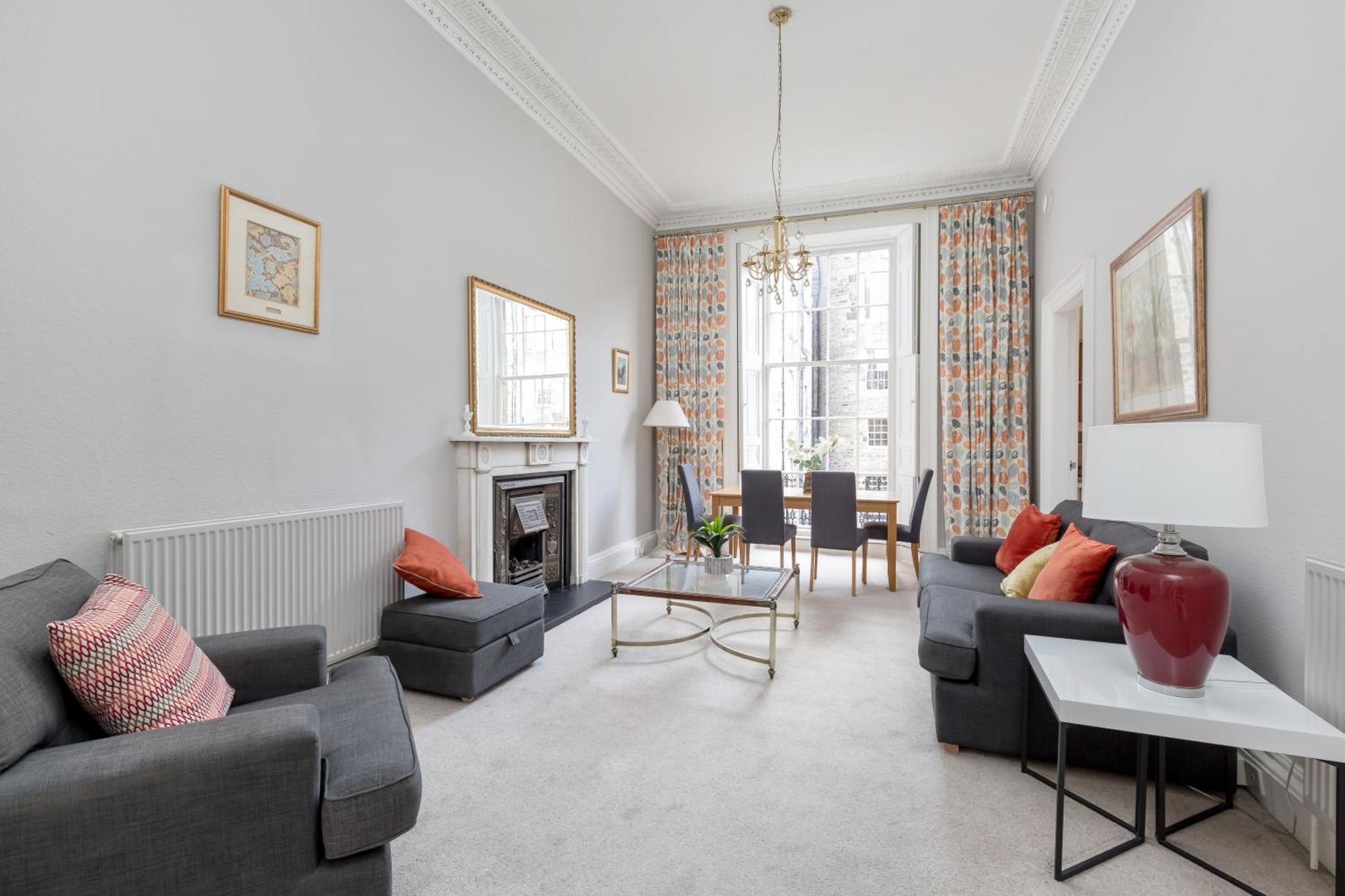 Light And Spacious 2 Bedroom Flat In Heart Of EDI Exteriér fotografie