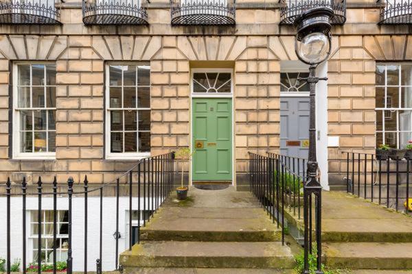 Light And Spacious 2 Bedroom Flat In Heart Of EDI Exteriér fotografie